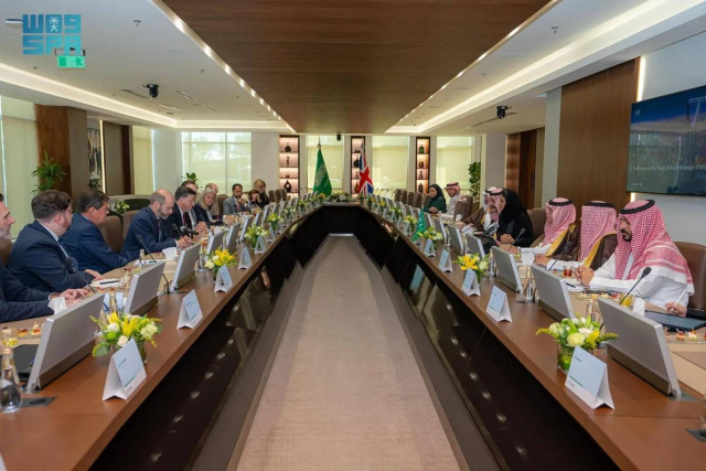 The Saudi and British delegations meet in Riyadh